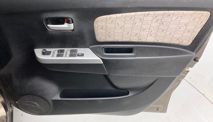 2015 Maruti Wagon R 1.0 VXI, Petrol, Manual, 29,801 km, Driver Side Door Panels Control