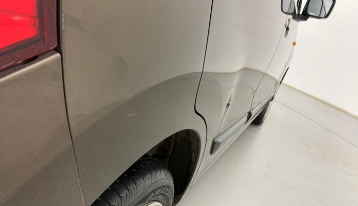 2015 Maruti Wagon R 1.0 VXI, Petrol, Manual, 29,801 km, Right quarter panel - Slightly dented