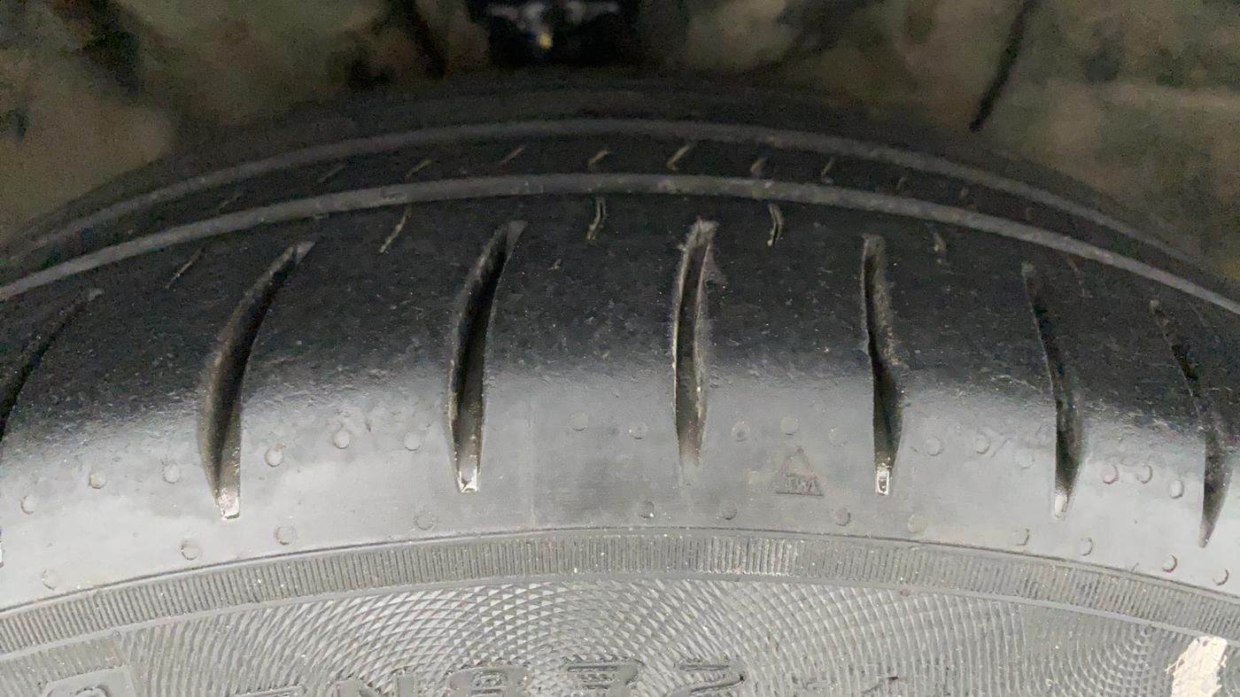 2015 Hyundai i20 Active 1.2 S, CNG, Manual, 94,805 km, Right Front Tyre Tread