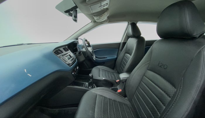 2015 Hyundai i20 Active 1.2 S, CNG, Manual, 94,805 km, Right Side Front Door Cabin