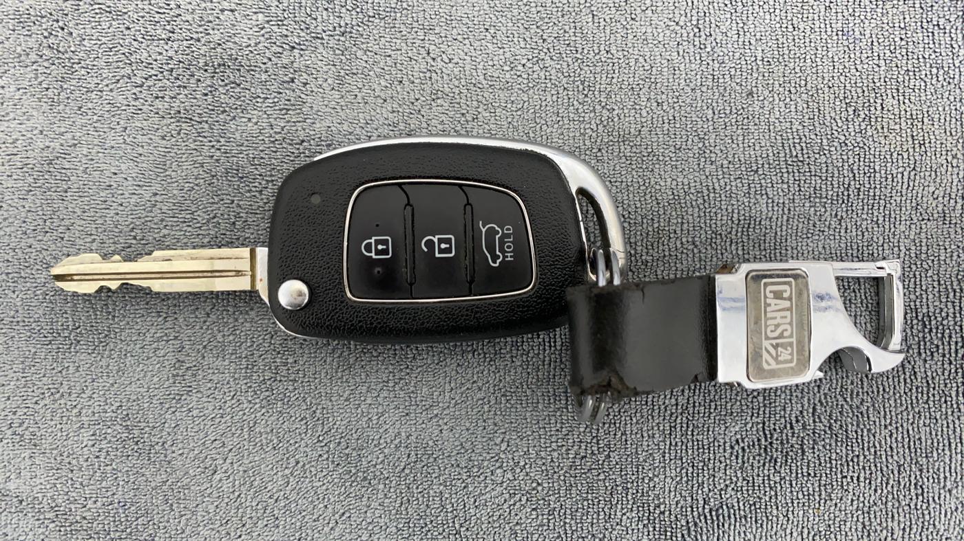 2015 Hyundai i20 Active 1.2 S, CNG, Manual, 94,805 km, Key Close Up