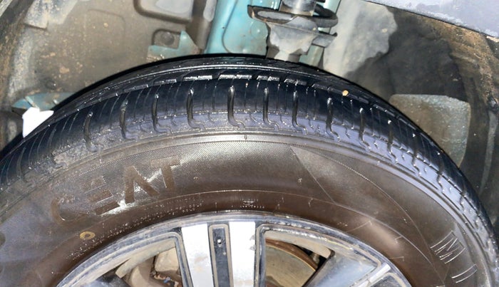 2022 Renault Kwid CLIMBER MT 1.0, Petrol, Manual, 90,449 km, Left Front Tyre Tread