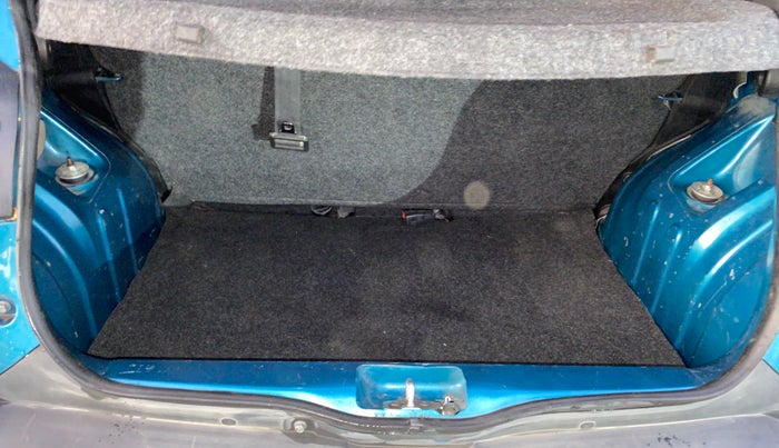 2022 Renault Kwid CLIMBER MT 1.0, Petrol, Manual, 90,449 km, Boot Inside