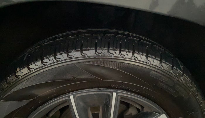 2022 Renault Kwid CLIMBER MT 1.0, Petrol, Manual, 90,449 km, Right Front Tyre Tread