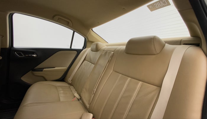 2017 Honda City 1.5L I-VTE V CVT, Petrol, Automatic, 74,123 km, Right Side Rear Door Cabin