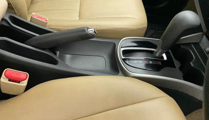 2017 Honda City 1.5L I-VTE V CVT, Petrol, Automatic, 74,123 km, Gear Lever