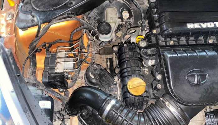 2017 Tata Tiago XZ PETROL, Petrol, Manual, 54,723 km, Engine View - Right