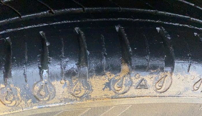 2017 Tata Tiago XZ PETROL, Petrol, Manual, 54,723 km, Left Front Tyre Tread