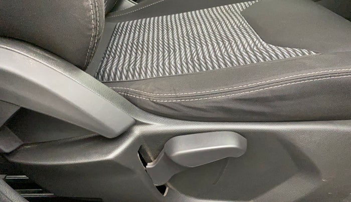 2021 Ford New Figo TITANIUM PLUS 1.2 PETROL AT, Petrol, Automatic, 25,579 km, Driver Side Adjustment Panel