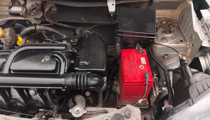 2016 Renault Kwid RXT 0.8, Petrol, Manual, 93,380 km, Engine View - Left