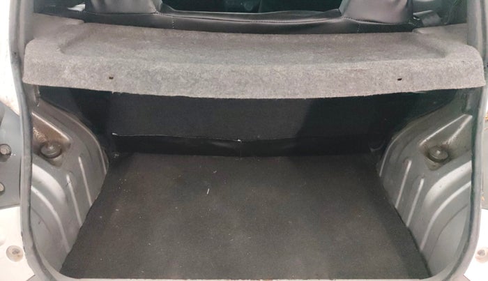 2016 Renault Kwid RXT 0.8, Petrol, Manual, 93,380 km, Boot Inside