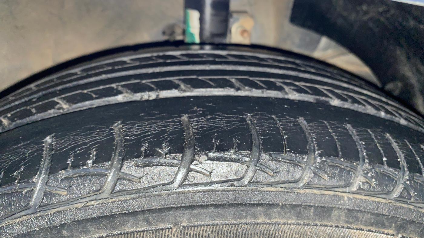 2017 Maruti Dzire ZXI PLUS, Petrol, Manual, 44,455 km, Right Front Tyre Tread