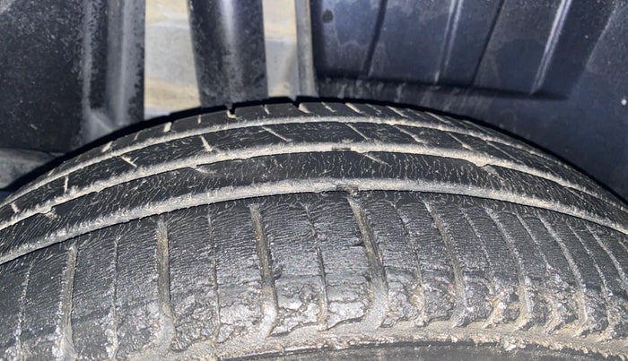 2017 Maruti Dzire ZXI PLUS, Petrol, Manual, 44,418 km, Right Rear Tyre Tread