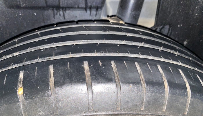 2017 Maruti Dzire ZXI PLUS, Petrol, Manual, 44,418 km, Left Rear Tyre Tread