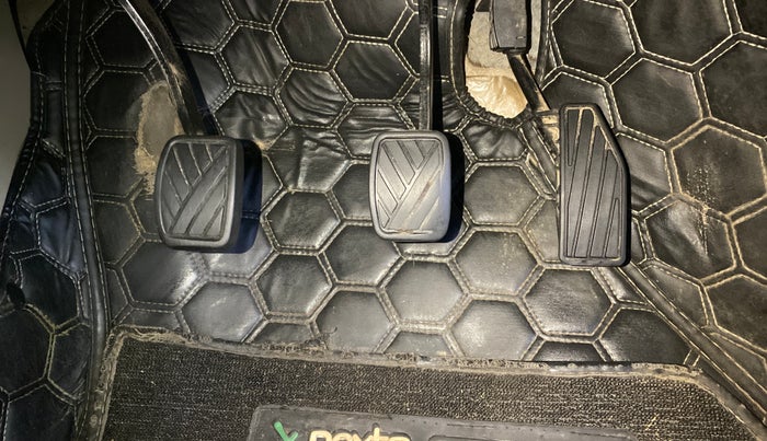 2017 Maruti Dzire ZXI PLUS, Petrol, Manual, 44,418 km, Pedals