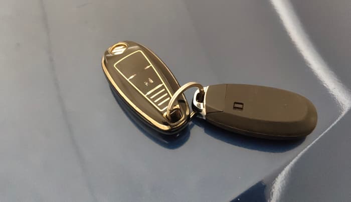 2016 Maruti Baleno ALPHA PETROL 1.2, Petrol, Manual, 45,490 km, Key Close Up