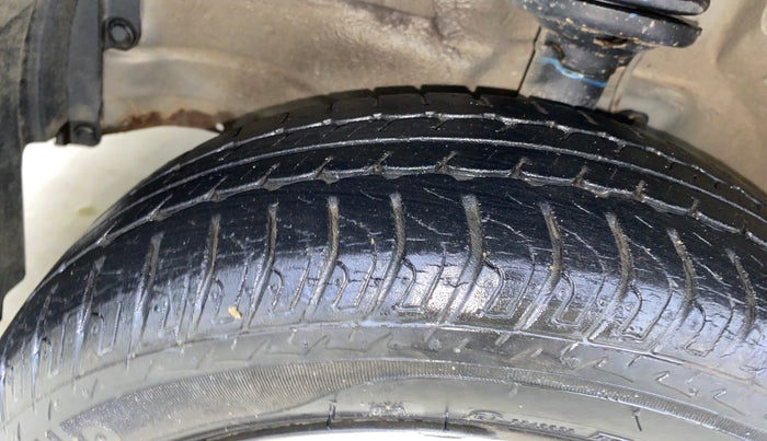 2017 Maruti Wagon R 1.0 VXI, Petrol, Manual, 30,207 km, Left Front Tyre Tread
