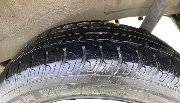 2017 Maruti Wagon R 1.0 VXI, Petrol, Manual, 30,207 km, Left Rear Tyre Tread