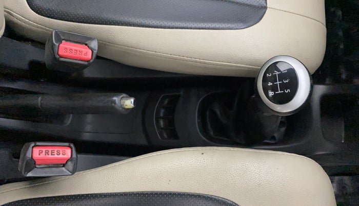 2014 Maruti Wagon R 1.0 VXI, Petrol, Manual, 1,33,861 km, Gear Lever