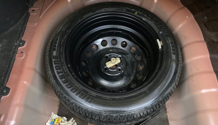 2015 Hyundai Verna FLUIDIC 4S 1.6 VTVT S(O), Petrol, Manual, 65,834 km, Spare Tyre