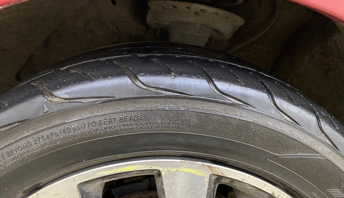 2015 Hyundai Verna FLUIDIC 4S 1.6 VTVT S(O), Petrol, Manual, 65,834 km, Left Front Tyre Tread