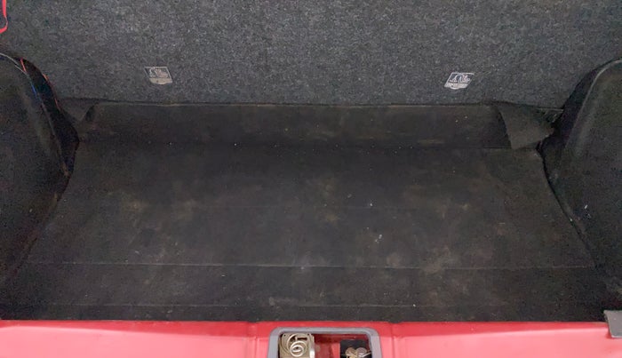 2018 Toyota Etios Liva V DUAL TONE, Petrol, Manual, 56,457 km, Boot Inside