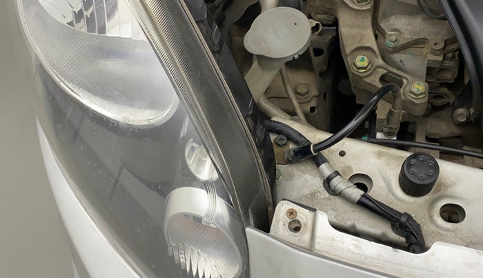 2016 Nissan Micra Active XL, Petrol, Manual, 46,014 km, Right headlight - Clamp has minor damage