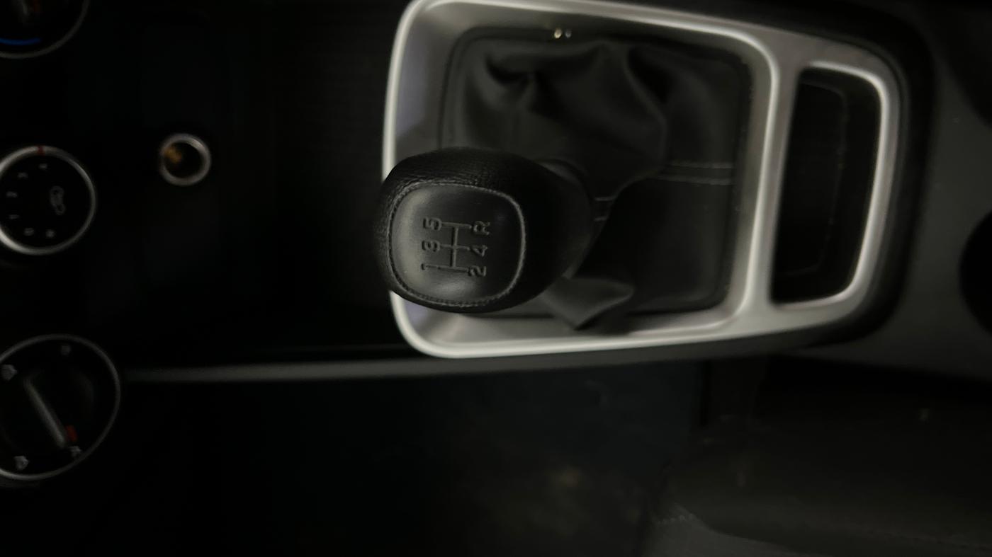 2021 Hyundai VENUE E 1.2, Petrol, Manual, 2,771 km, Gear Lever