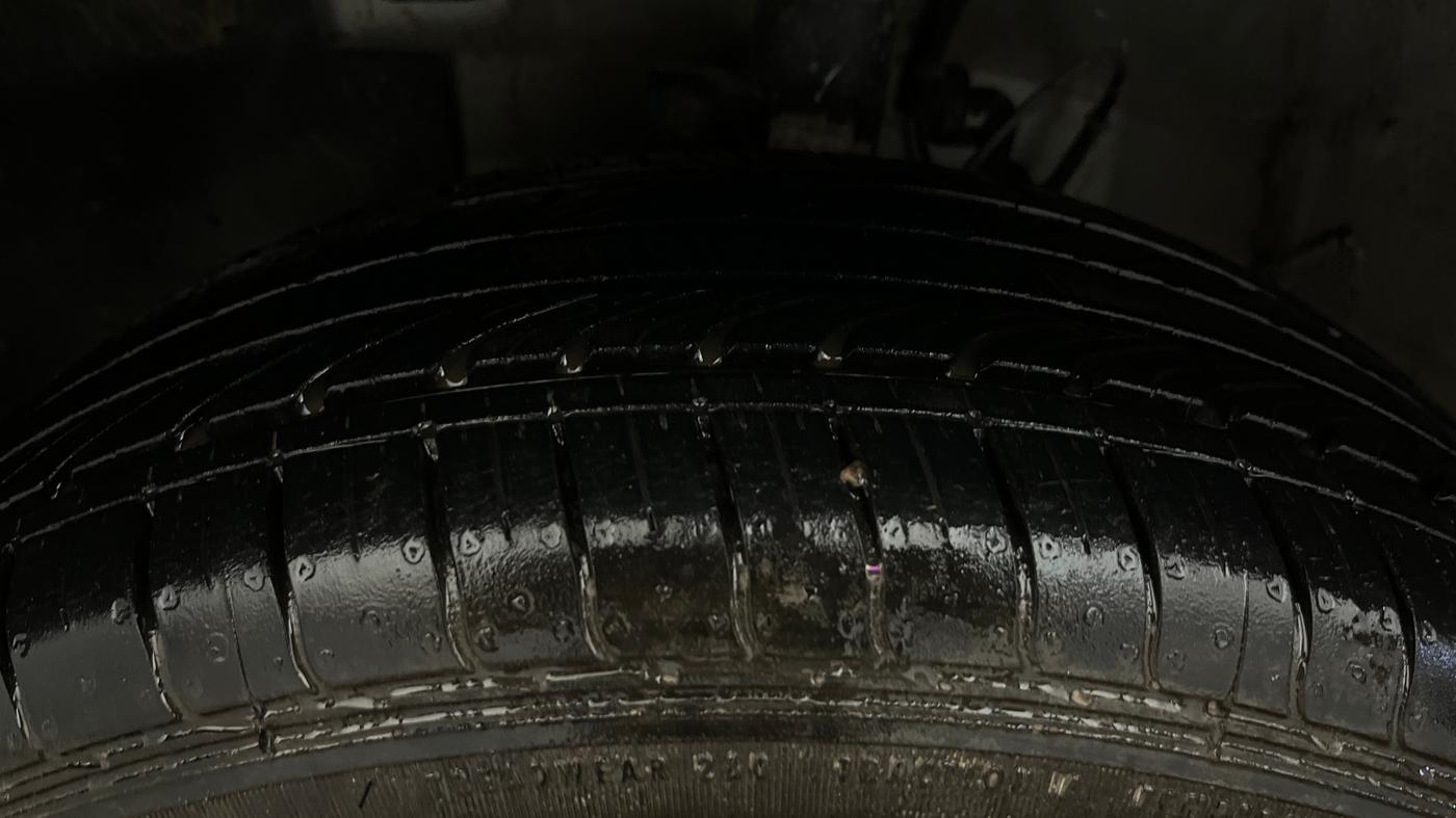 2021 Hyundai VENUE E 1.2, Petrol, Manual, 2,771 km, Left Front Tyre Tread