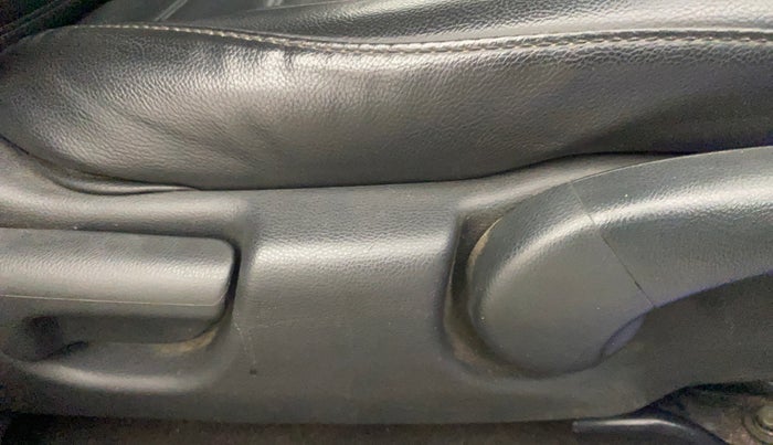 2020 Honda WR-V 1.2L I-VTEC VX MT, Petrol, Manual, 57,251 km, Driver Side Adjustment Panel