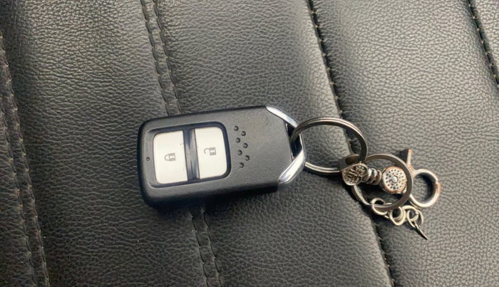 2020 Honda WR-V 1.2L I-VTEC VX MT, Petrol, Manual, 57,251 km, Key Close Up