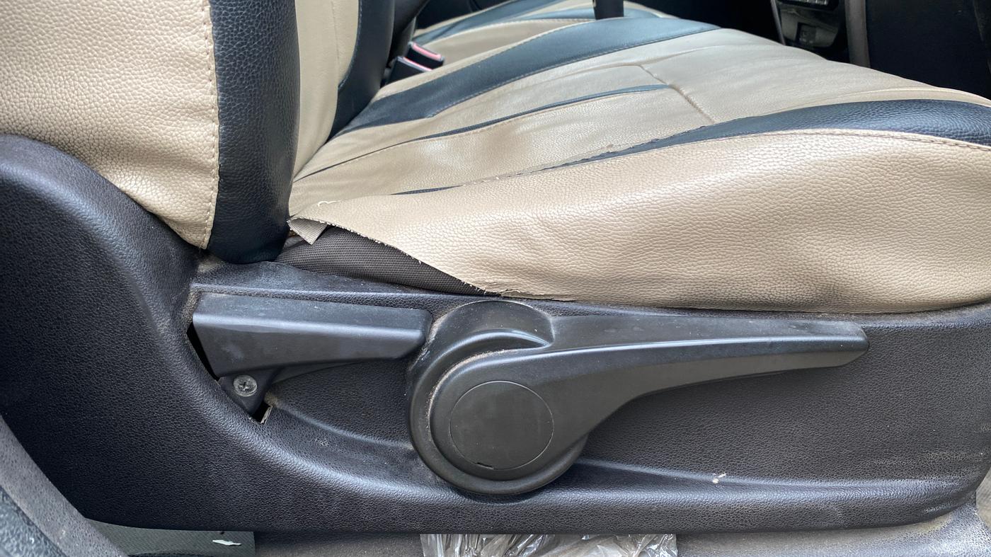 2015 Tata Zest XT PETROL, Petrol, Manual, 1,43,439 km, Driver Side Adjustment Panel