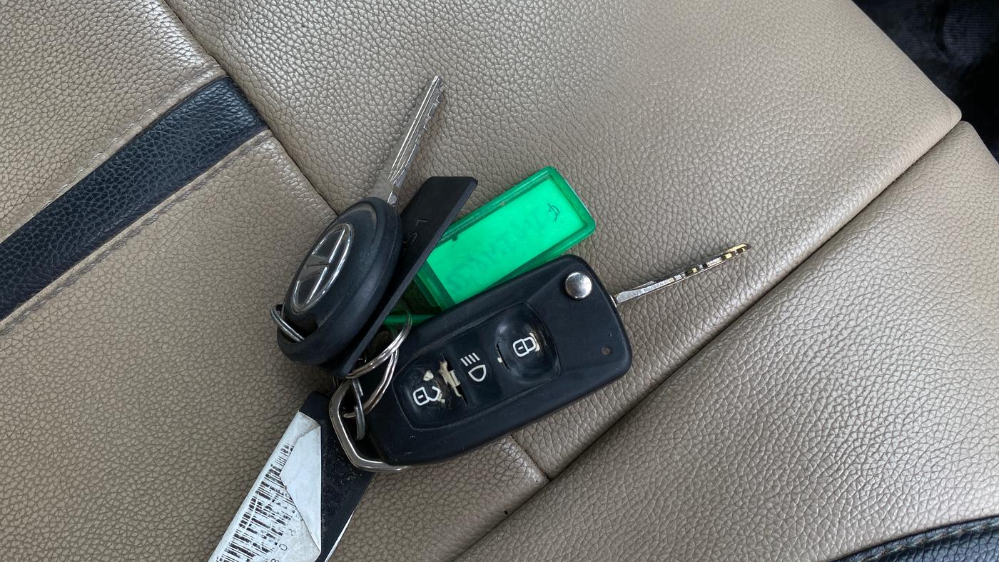 2015 Tata Zest XT PETROL, Petrol, Manual, 1,43,439 km, Key Close Up