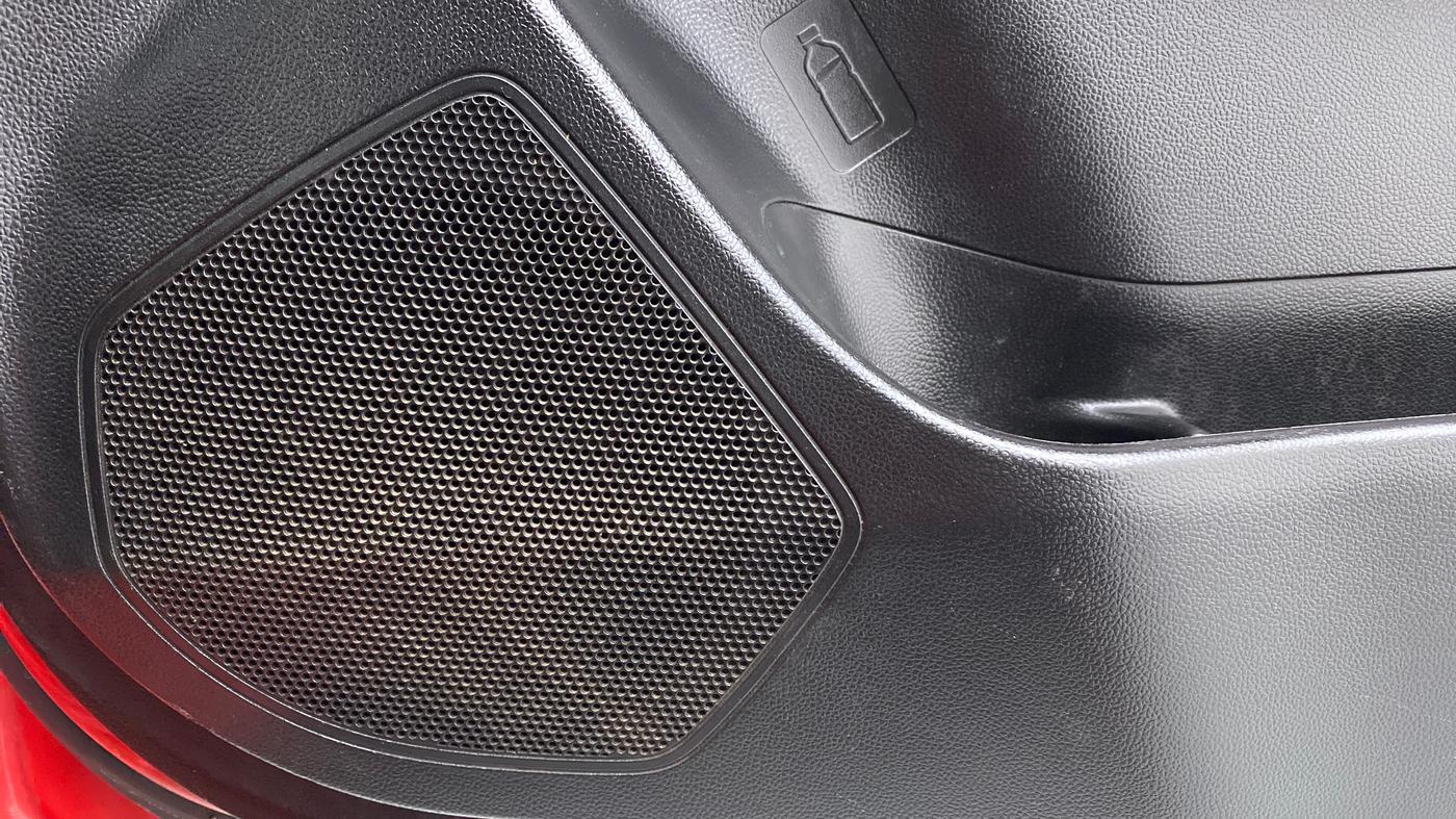 2019 Maruti Swift VXI D, Petrol, Manual, 46,468 km, Speaker