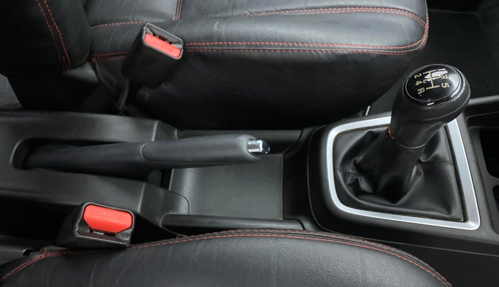 2019 Maruti Swift VXI D, Petrol, Manual, 46,468 km, Gear Lever