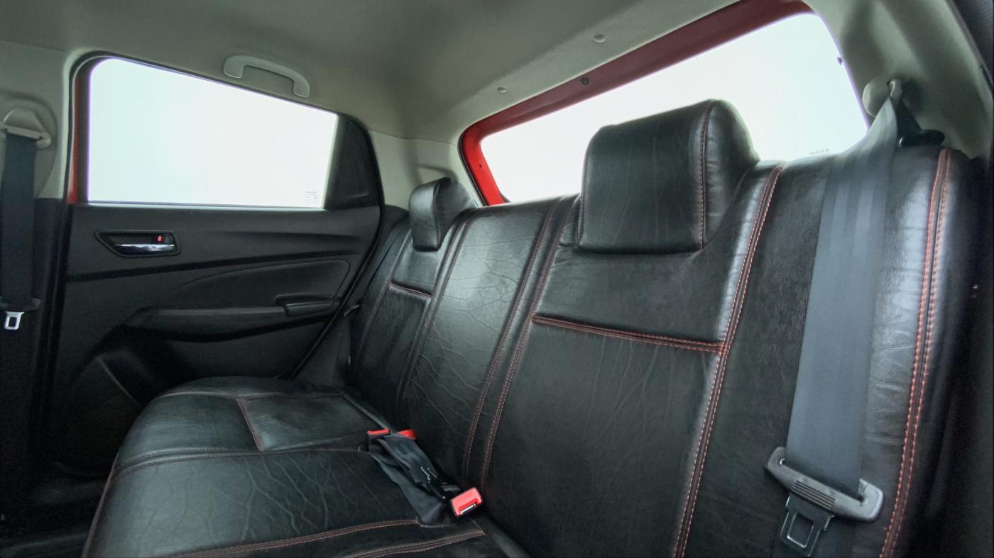 2019 Maruti Swift VXI D, Petrol, Manual, 46,468 km, Right Side Rear Door Cabin