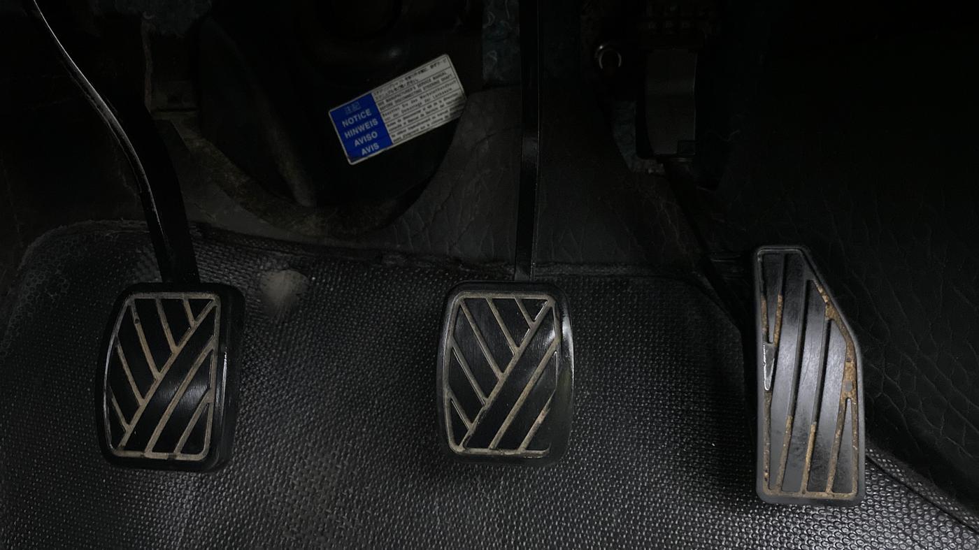 2019 Maruti Swift VXI D, Petrol, Manual, 46,468 km, Pedals