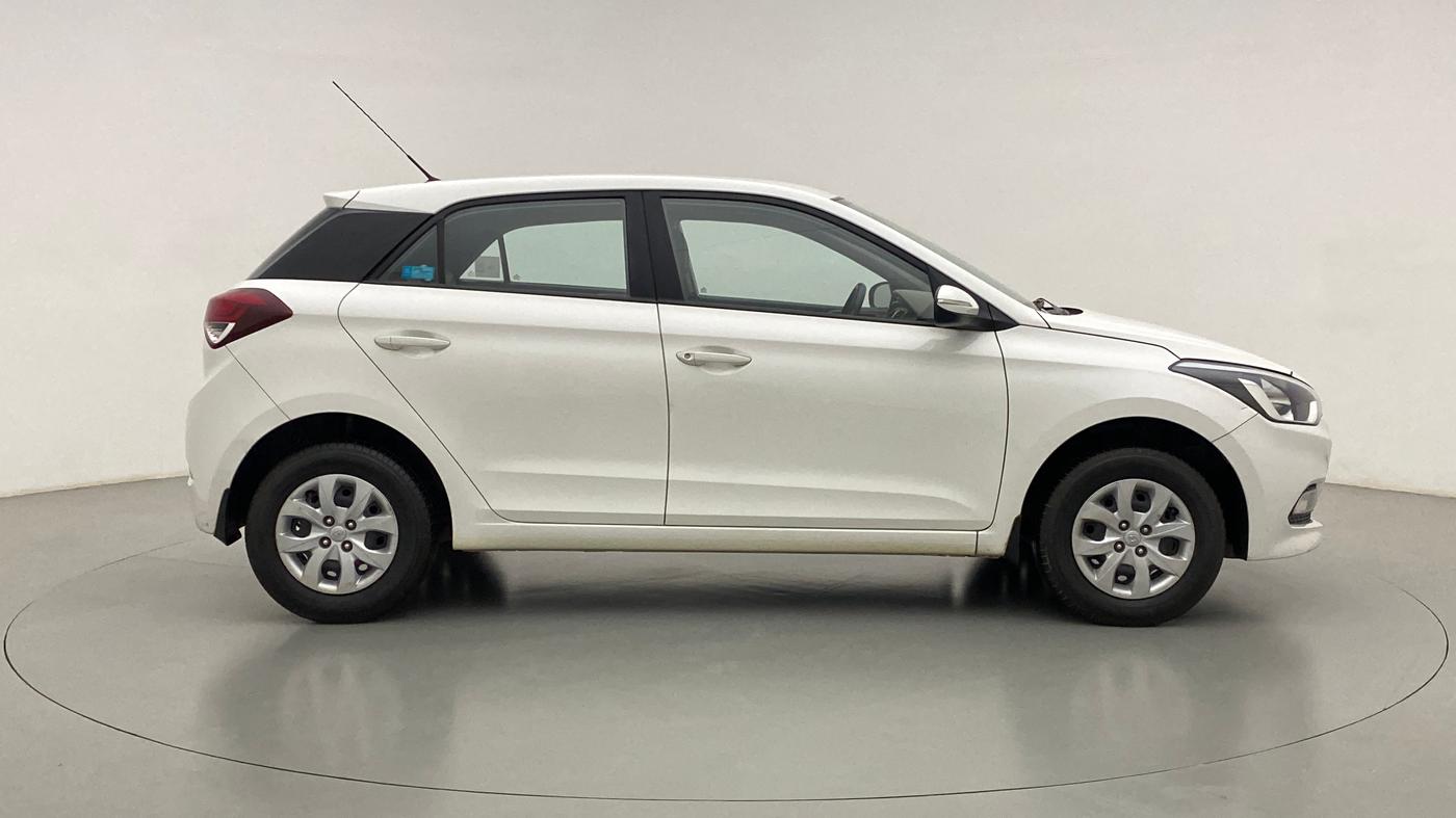 2017 Hyundai Elite i20 SPORTZ 1.2, Petrol, Manual, 33,269 km, Right Side View