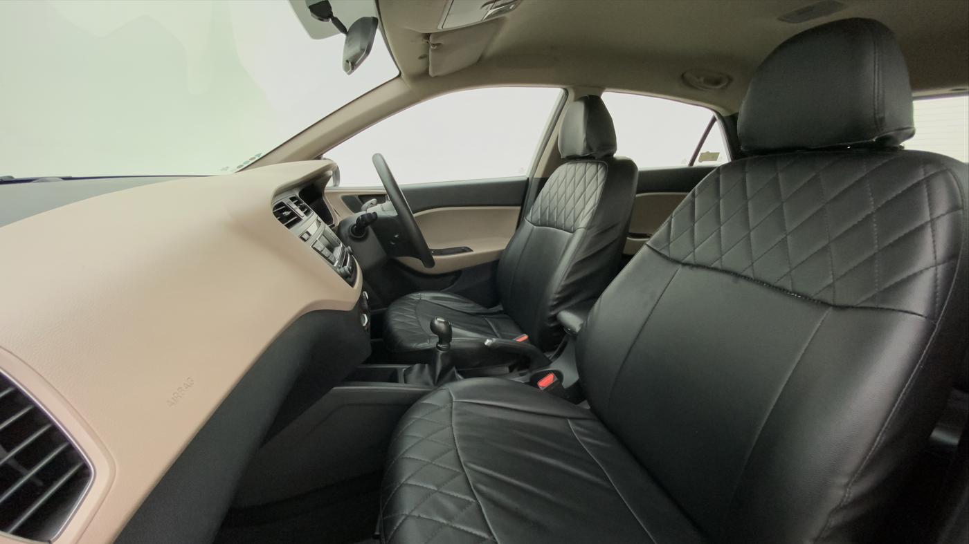 2017 Hyundai Elite i20 SPORTZ 1.2, Petrol, Manual, 33,269 km, Right Side Front Door Cabin