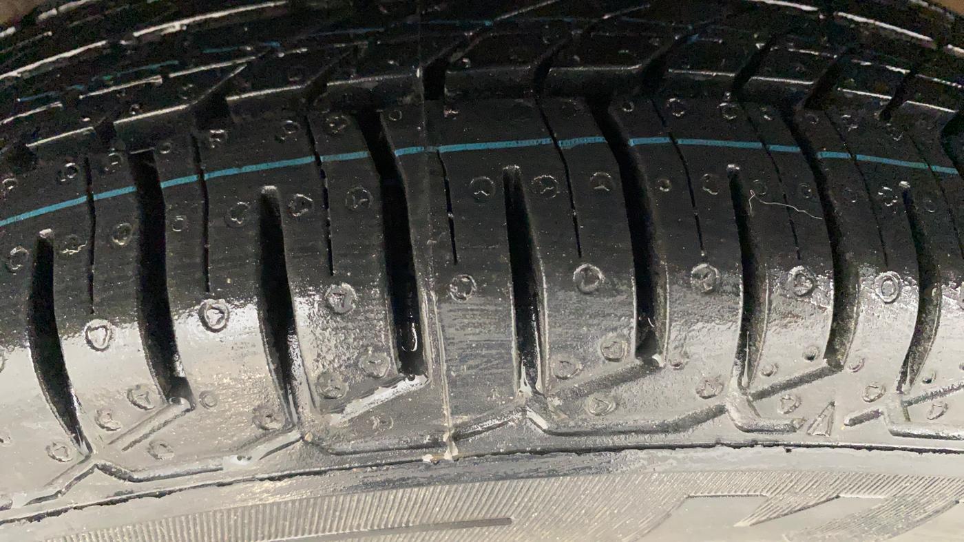 2018 Renault Kwid RXL, Petrol, Manual, 51,089 km, Left Front Tyre Tread