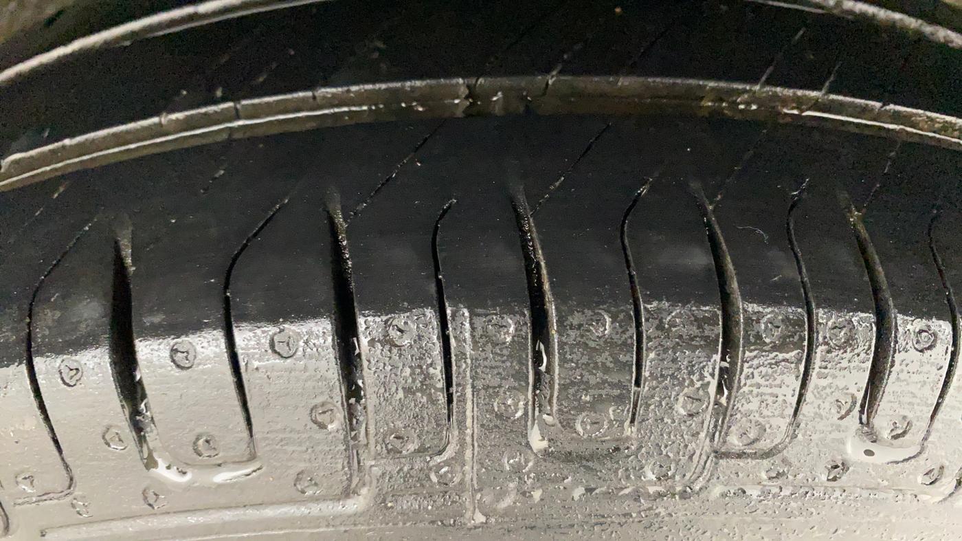 2018 Renault Kwid RXL, Petrol, Manual, 51,089 km, Left Rear Tyre Tread