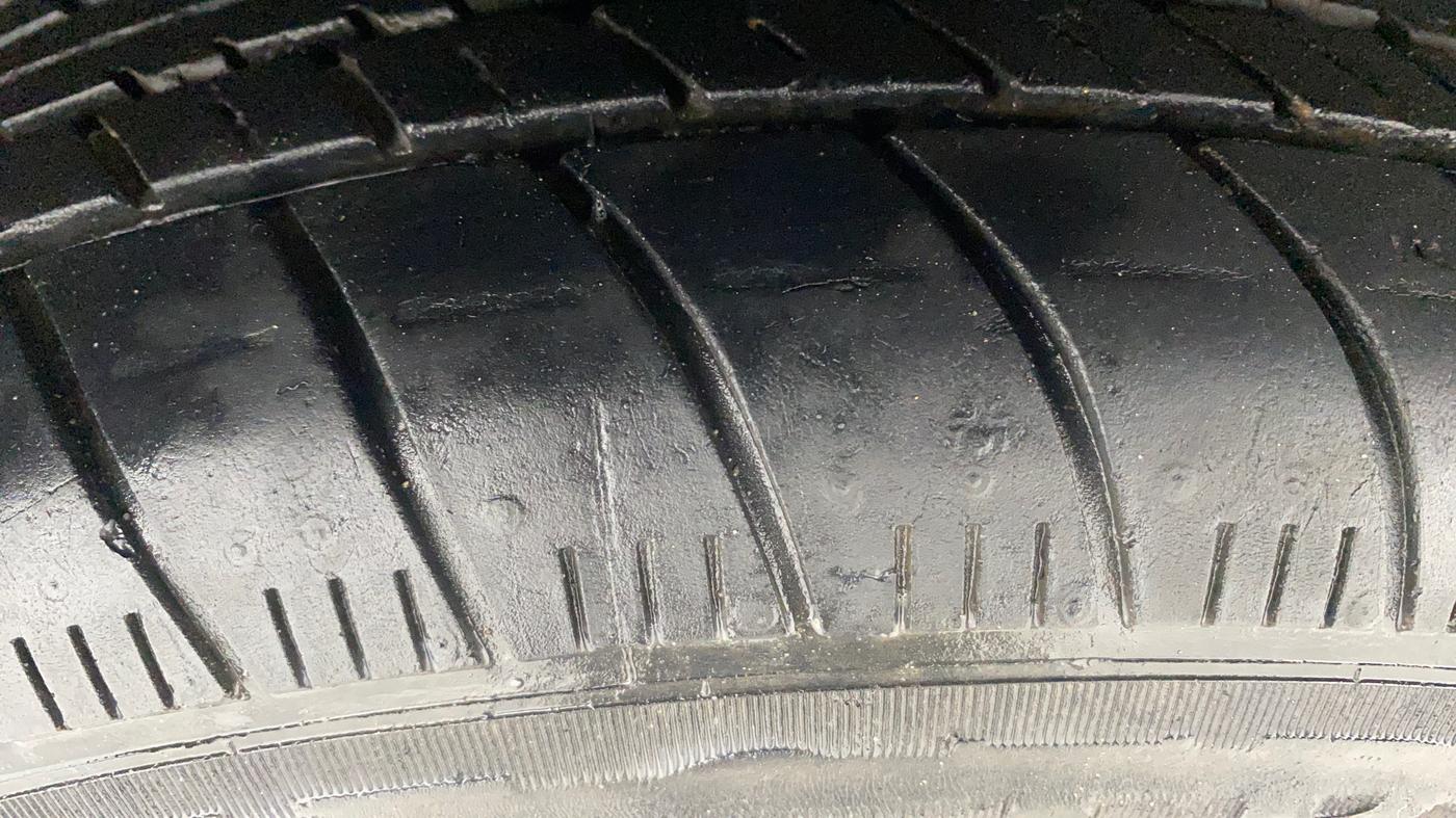 2013 Nissan Sunny XL DIESEL, Diesel, Manual, 1,02,216 km, Right Rear Tyre Tread