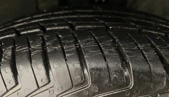 2016 Datsun Redi Go S 1.0, Petrol, Manual, 17,428 km, Left Front Tyre Tread