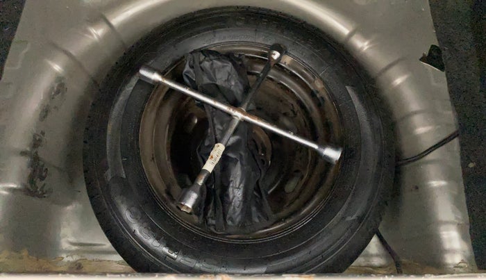 2016 Datsun Redi Go S 1.0, Petrol, Manual, 17,428 km, Spare Tyre