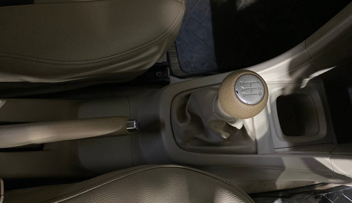 2014 Maruti Swift Dzire VXI, Petrol, Manual, 18,745 km, Gear Lever