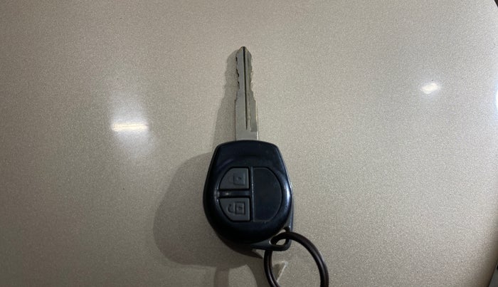 2014 Maruti Swift Dzire VXI, Petrol, Manual, 18,745 km, Key Close Up