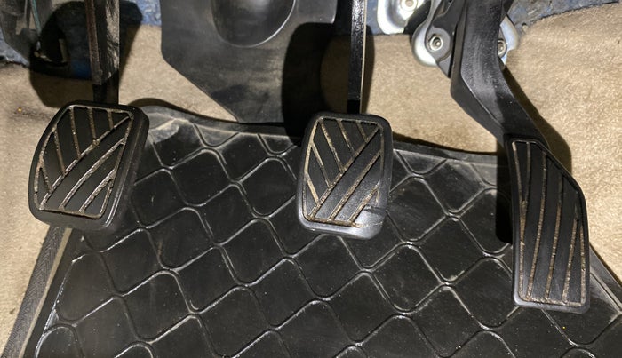 2014 Maruti Swift Dzire VXI, Petrol, Manual, 18,745 km, Pedals