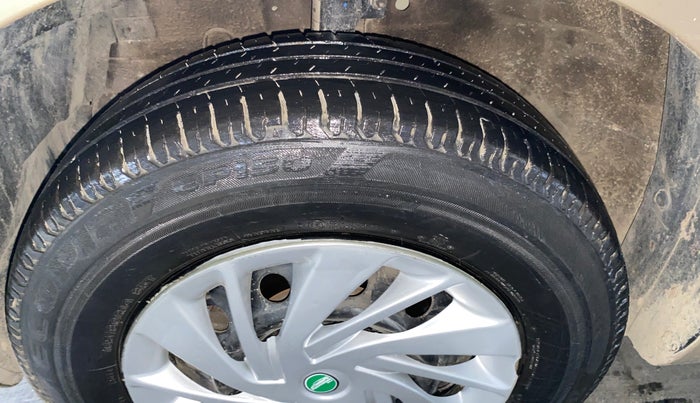 2014 Maruti Swift Dzire VXI, Petrol, Manual, 18,745 km, Left Front Tyre Tread