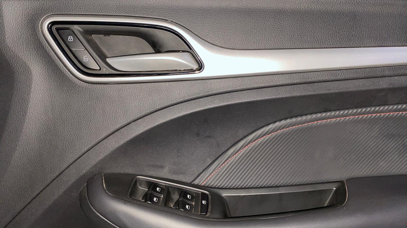 2023 MG ASTOR  SMART BLACK STORM EDITION , Petrol, Manual, 28,728 km, Driver Side Door Panels Control