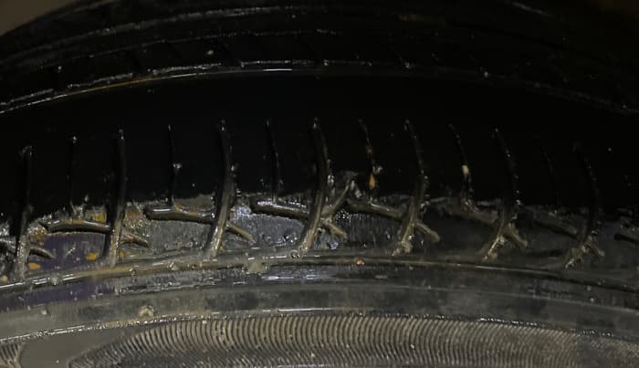 2013 Maruti Ertiga VXI, Petrol, Manual, 47,107 km, Right Rear Tyre Tread